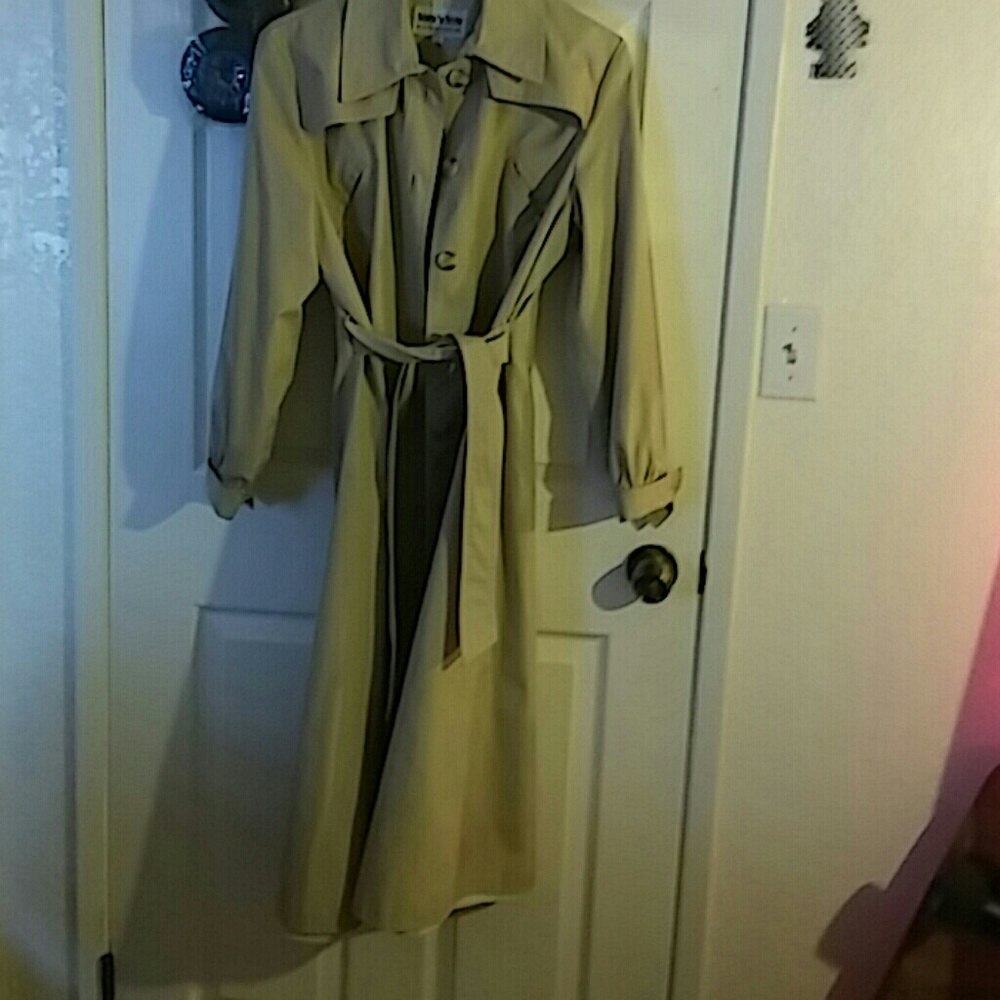 Stitch 'n style trench coat